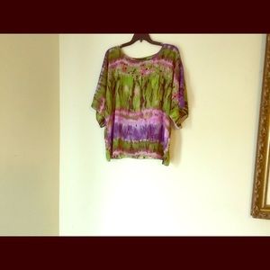 woman used shirt size 1x